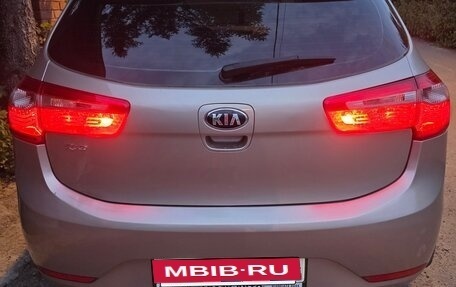 KIA Rio III рестайлинг, 2014 год, 890 000 рублей, 2 фотография