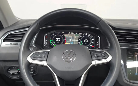 Volkswagen Tiguan II, 2022 год, 2 257 000 рублей, 10 фотография
