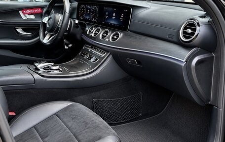 Mercedes-Benz E-Класс, 2020 год, 4 990 000 рублей, 9 фотография
