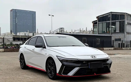 Hyundai Elantra, 2023 год, 1 370 000 рублей, 3 фотография