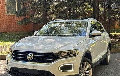 Volkswagen T-Roc I, 2022 год, 1 333 000 рублей, 1 фотография