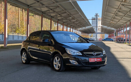 Opel Astra J, 2011 год, 599 900 рублей, 2 фотография