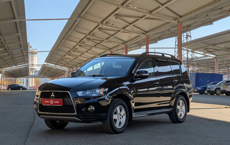 Mitsubishi Outlander III рестайлинг 3, 2011 год, 1 594 900 рублей, 4 фотография