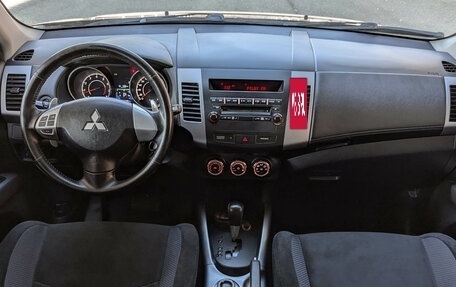 Mitsubishi Outlander III рестайлинг 3, 2011 год, 1 594 900 рублей, 8 фотография