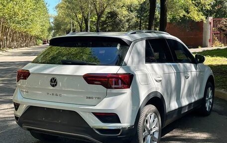 Volkswagen T-Roc I, 2022 год, 1 333 000 рублей, 6 фотография