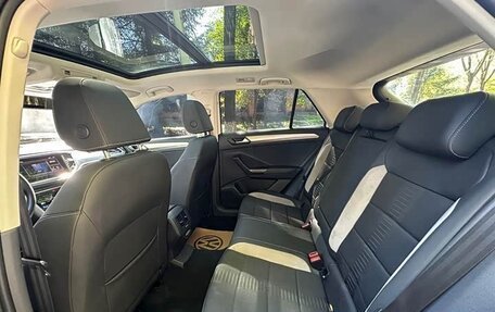 Volkswagen T-Roc I, 2022 год, 1 333 000 рублей, 13 фотография