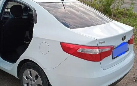 KIA Rio III рестайлинг, 2015 год, 1 000 000 рублей, 4 фотография