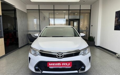 Toyota Camry, 2017 год, 1 870 000 рублей, 2 фотография
