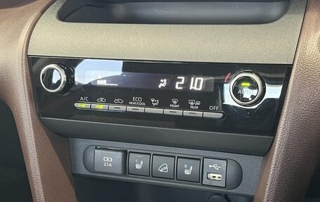 Toyota Yaris Cross, 2021 год, 1 600 000 рублей, 12 фотография
