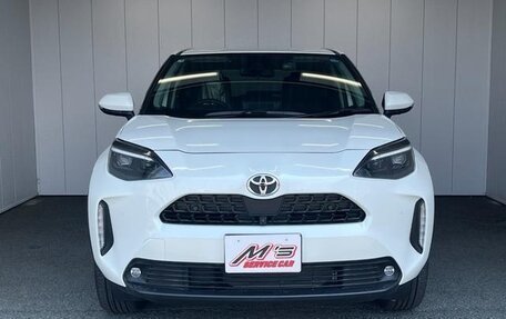 Toyota Yaris Cross, 2021 год, 1 600 000 рублей, 2 фотография