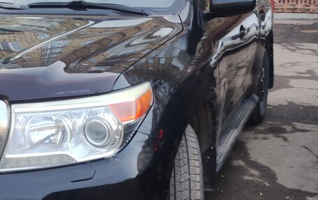 Toyota Land Cruiser 200, 2010 год, 2 400 000 рублей, 4 фотография