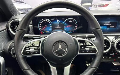Mercedes-Benz A-Класс, 2022 год, 1 540 000 рублей, 14 фотография