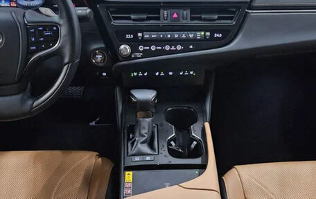 Lexus ES VII, 2024 год, 3 235 000 рублей, 15 фотография