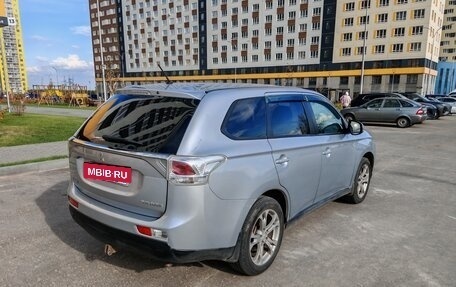 Mitsubishi Outlander III рестайлинг 3, 2012 год, 1 190 000 рублей, 3 фотография