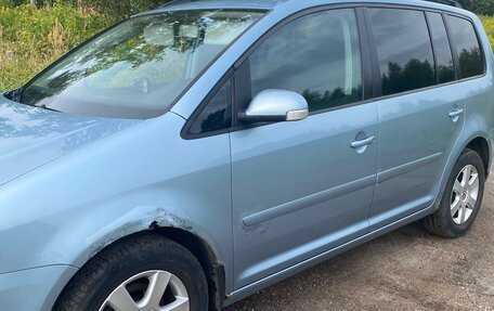 Volkswagen Touran III, 2006 год, 445 000 рублей, 14 фотография