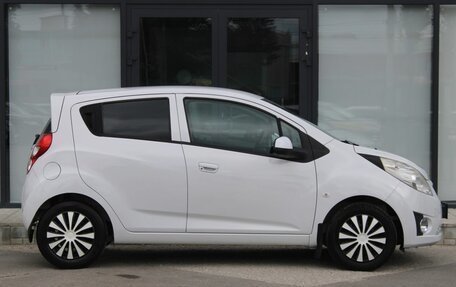 Chevrolet Spark III, 2013 год, 710 000 рублей, 4 фотография
