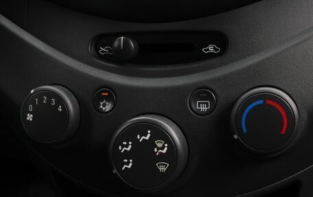 Chevrolet Spark III, 2013 год, 710 000 рублей, 19 фотография