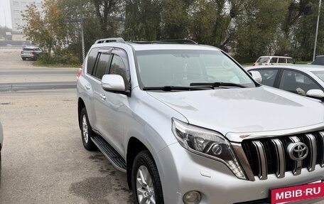Toyota Land Cruiser Prado 150 рестайлинг 2, 2015 год, 3 250 000 рублей, 2 фотография