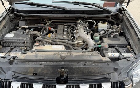 Toyota Land Cruiser Prado 150 рестайлинг 2, 2015 год, 3 250 000 рублей, 7 фотография
