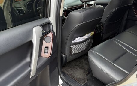 Toyota Land Cruiser Prado 150 рестайлинг 2, 2015 год, 3 250 000 рублей, 17 фотография