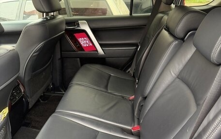 Toyota Land Cruiser Prado 150 рестайлинг 2, 2015 год, 3 250 000 рублей, 16 фотография