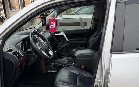 Toyota Land Cruiser Prado 150 рестайлинг 2, 2015 год, 3 250 000 рублей, 20 фотография