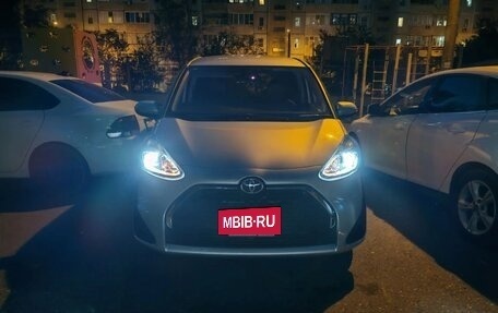 Toyota Sienta II, 2020 год, 1 880 000 рублей, 34 фотография