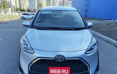 Toyota Sienta II, 2020 год, 1 880 000 рублей, 29 фотография