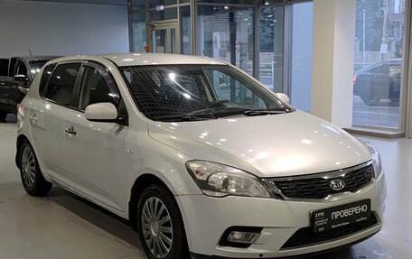 KIA cee'd I рестайлинг, 2010 год, 565 000 рублей, 3 фотография
