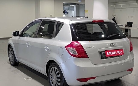 KIA cee'd I рестайлинг, 2010 год, 565 000 рублей, 7 фотография