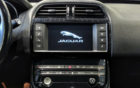 Jaguar XE I рестайлинг, 2016 год, 1 597 000 рублей, 15 фотография