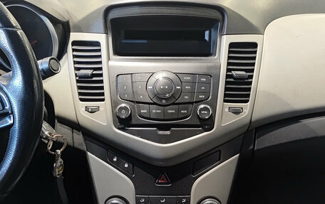 Chevrolet Cruze II, 2011 год, 347 000 рублей, 15 фотография
