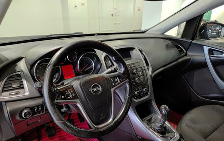 Opel Astra J, 2013 год, 550 000 рублей, 16 фотография