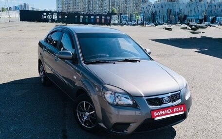 KIA Rio II, 2010 год, 488 800 рублей, 2 фотография