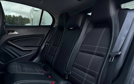 Mercedes-Benz GLA, 2015 год, 2 345 000 рублей, 12 фотография