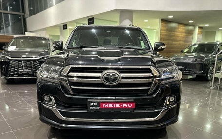 Toyota Land Cruiser 200, 2019 год, 6 930 000 рублей, 6 фотография