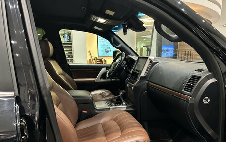 Toyota Land Cruiser 200, 2019 год, 6 930 000 рублей, 15 фотография