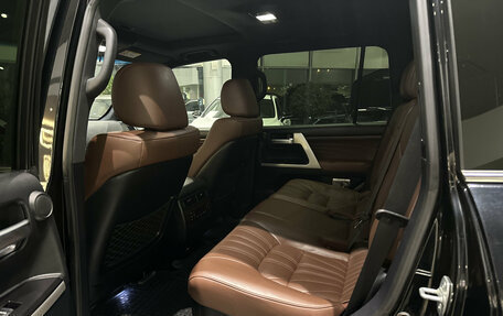 Toyota Land Cruiser 200, 2019 год, 6 930 000 рублей, 16 фотография