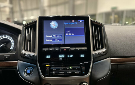 Toyota Land Cruiser 200, 2019 год, 6 930 000 рублей, 19 фотография