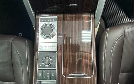 Land Rover Range Rover IV рестайлинг, 2014 год, 3 050 000 рублей, 16 фотография