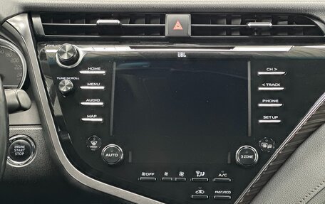 Toyota Camry, 2019 год, 2 900 000 рублей, 18 фотография