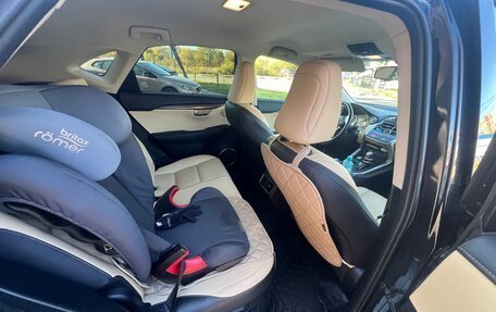 Lexus NX I, 2017 год, 3 000 000 рублей, 12 фотография