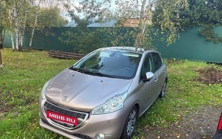 Peugeot 208 II, 2013 год, 650 000 рублей, 2 фотография