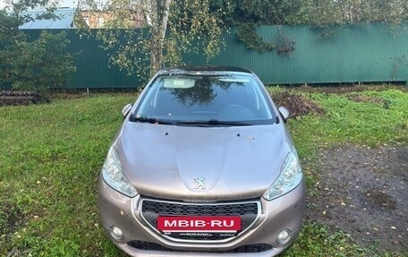Peugeot 208 II, 2013 год, 650 000 рублей, 3 фотография
