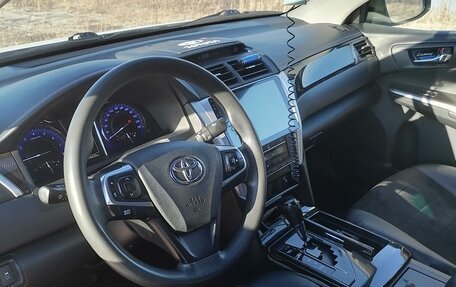 Toyota Camry, 2015 год, 1 900 000 рублей, 7 фотография