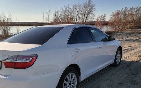 Toyota Camry, 2015 год, 1 900 000 рублей, 9 фотография
