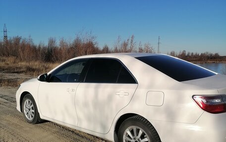 Toyota Camry, 2015 год, 1 900 000 рублей, 10 фотография