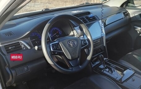 Toyota Camry, 2015 год, 1 900 000 рублей, 4 фотография