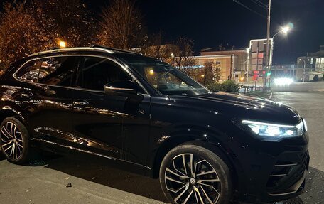 Volkswagen Tiguan, 2024 год, 4 150 000 рублей, 2 фотография