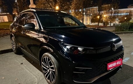 Volkswagen Tiguan, 2024 год, 4 150 000 рублей, 12 фотография